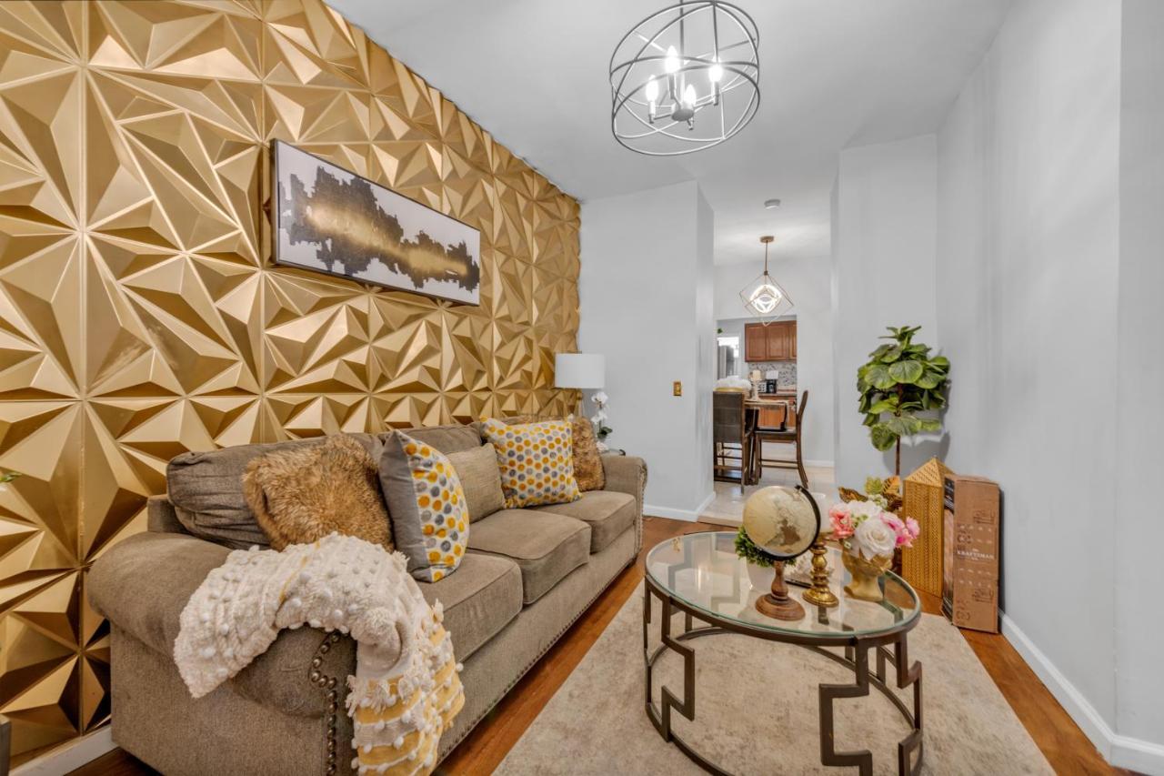 Brooklyn Golden Palace Нью-Йорк Экстерьер фото